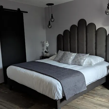 Le Mazet Des Amandiers 4 Etoiles Avec Jacuzzi , Terrain De Petanque Et Velos * Ним