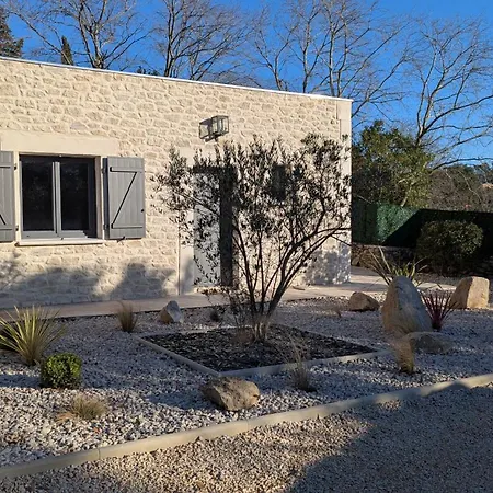 Le Mazet Des Amandiers 4 Etoiles Avec Jacuzzi , Terrain De Petanque Et Velos * Ним