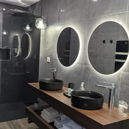 Le Mazet Des Amandiers 4 Etoiles Avec Jacuzzi , Terrain De Petanque Et Velos Дом отдыха *